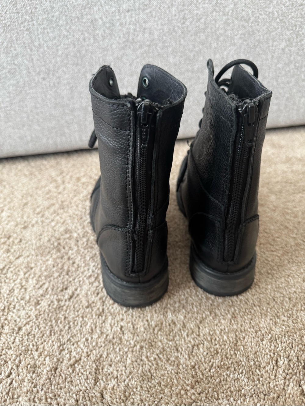 Steve Madden Black Lace-Up Combat Boots with Back Zipper - Picture 3 of 6